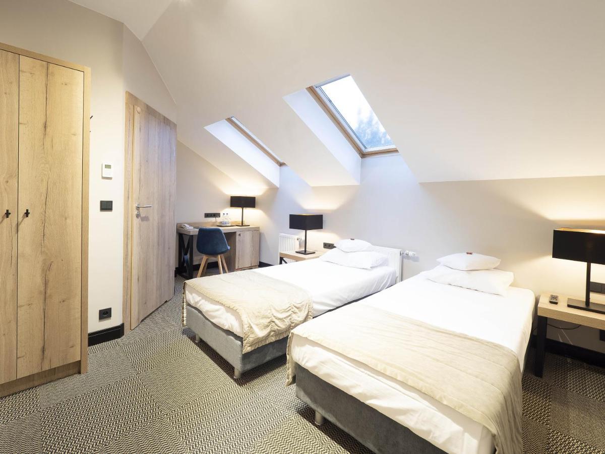 Hotel Wojciech เอากุสตูฟ ภายนอก รูปภาพ