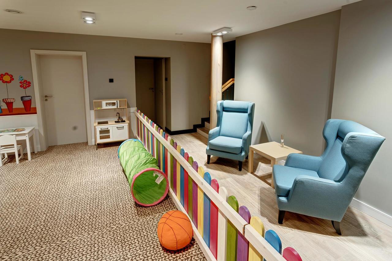 Hotel Wojciech เอากุสตูฟ ภายนอก รูปภาพ